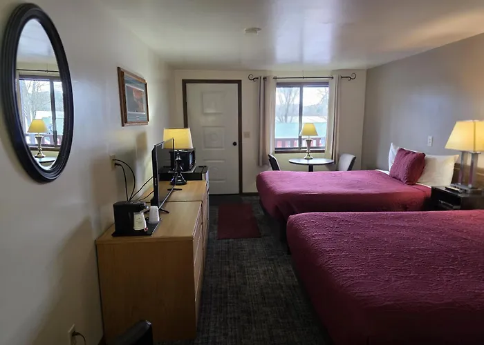 Lakeshore Motel Ice Lake