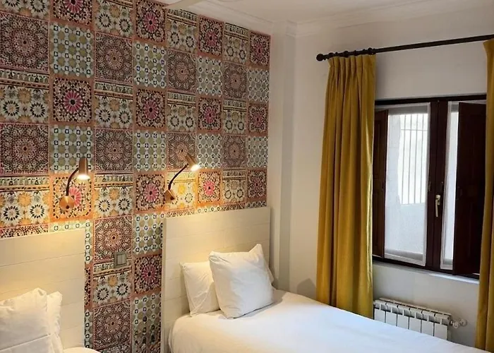 Cuatro Caminos Rooms