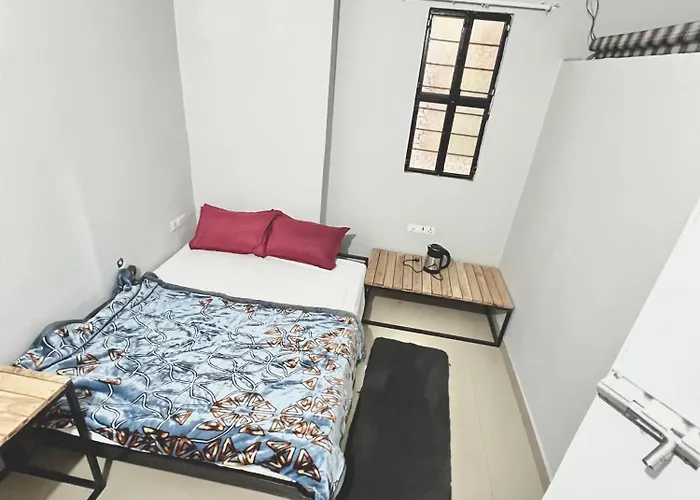Bhoora House