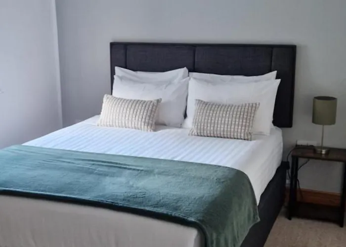 Oar Restaurant And Rooms