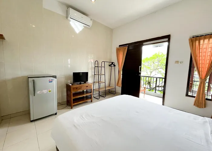 Adi Surya Guest House