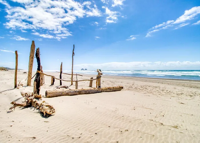 Sea Treasures Inn #104