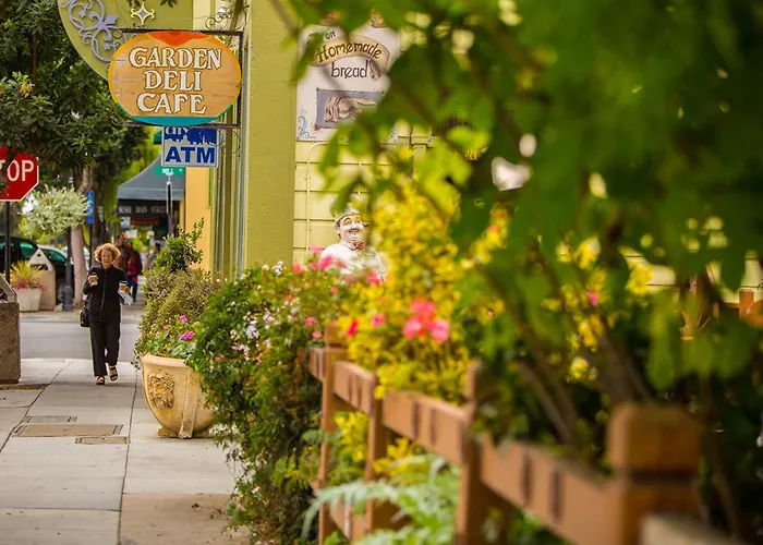 Private Home With Breathtaking Ocean Views - Walk To Beaches Restaurants