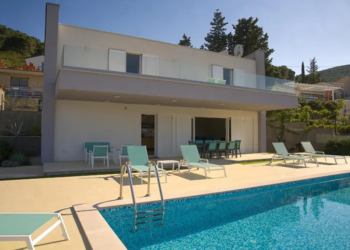 Luxury Blue Villas Vis