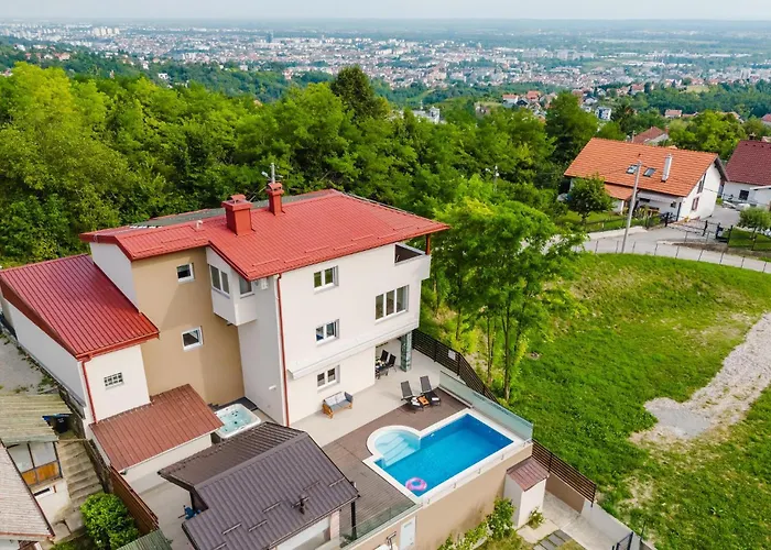 Gorgeous Home In Zagreb