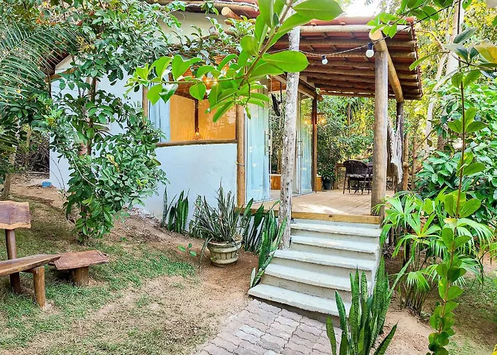 Aruana Suites com Cafe da manha,Piscina, Reserva Natural da Sapiranga 5km da Vila de Praia do Forte