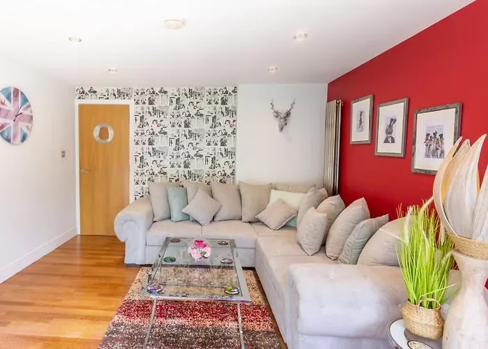 Luxury At The Brunswick - Free Parking-4 Bedrooms