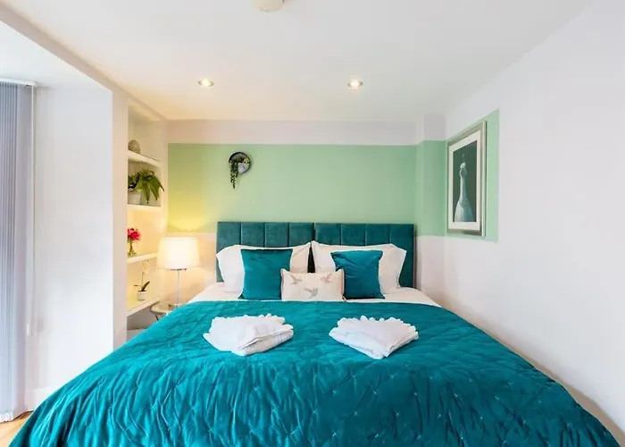 Luxury At The Brunswick - Free Parking-4 Bedrooms