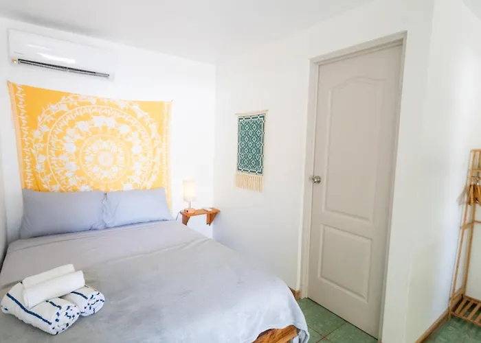 Gala Santa Teresa Studios - Walk To Beach & Surf