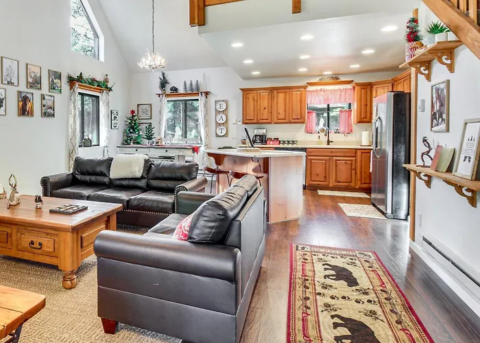 2 Mi To Fool Hollow Lake: Wooded Cabin W/ Fire Pit