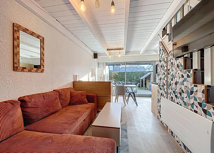 Escapade Marine Carnac, Petite Maison Toute Equipee Et Confortable, Au Calme Entre Plage Et Ville Avec Jardinet Au Sud