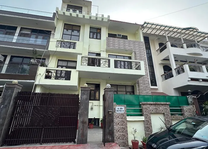 Hotel Ashray Noida