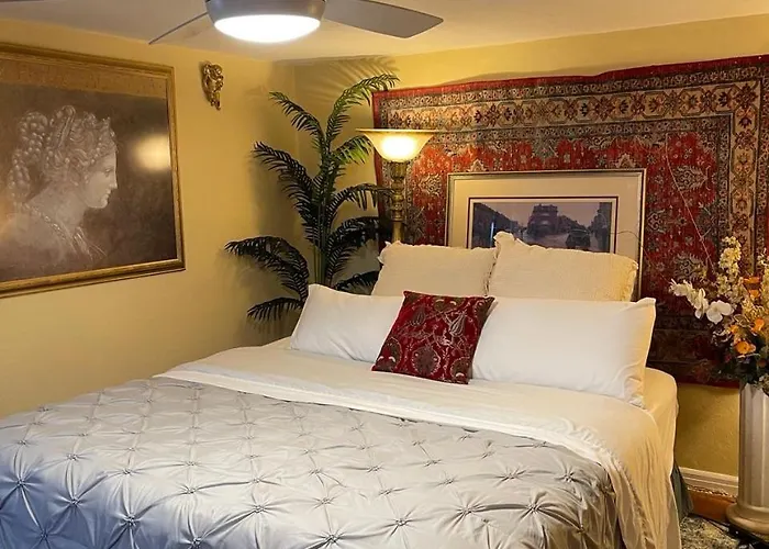 Cozy Room In House At Airport & Highway