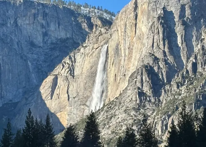 Wonky Donkey Den 30 Mi To Yosemite Arch Entrance
