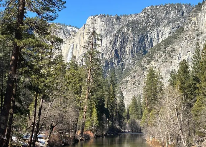 Wonky Donkey Den 30 Mi To Yosemite Arch Entrance
