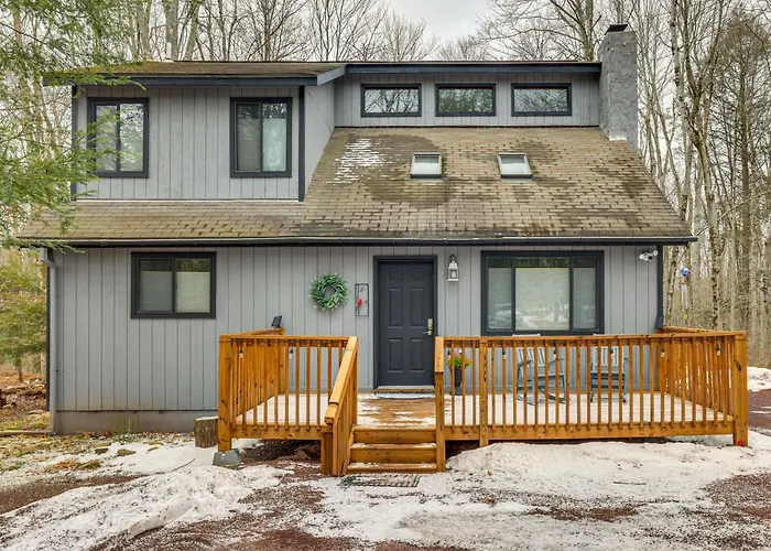 Pocono Pines Home W/ Private Hot Tub!