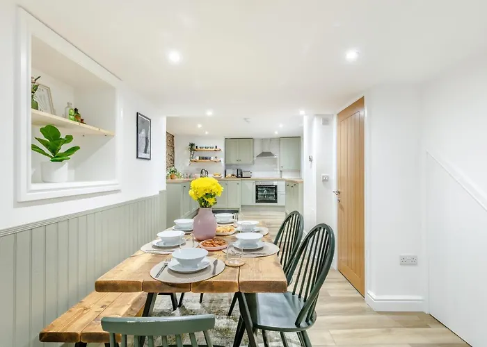 3 Bed In Appledore Oc-M28041