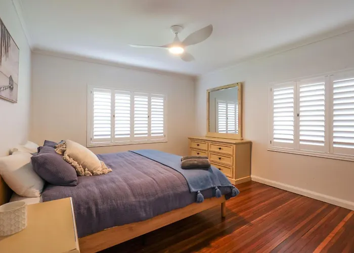 Bungalow Blue - 8 Illawong Lane