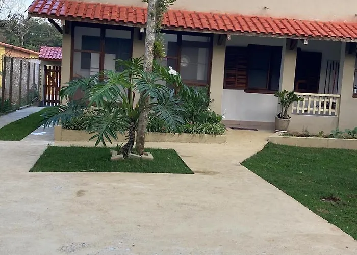 Lara'S House