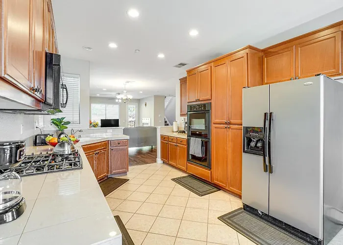 Spacious Bay Point Family Home W/ Private Yard!