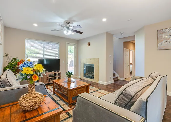 Spacious Bay Point Family Home W/ Private Yard!
