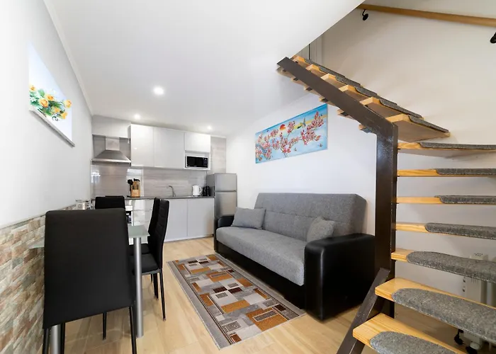 Modern Duplex Close To The Beach