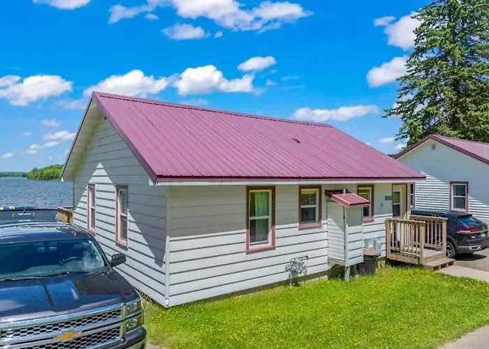 Tb 2 Thunder Bay Resort Cabin 2