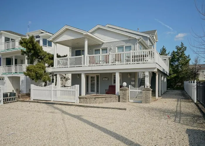 Ocean Block Single Family Surf City Private Yard Decks Beach Badges Wifi Air Conditioning Washer & Dryersurf City Ocean Block Light And