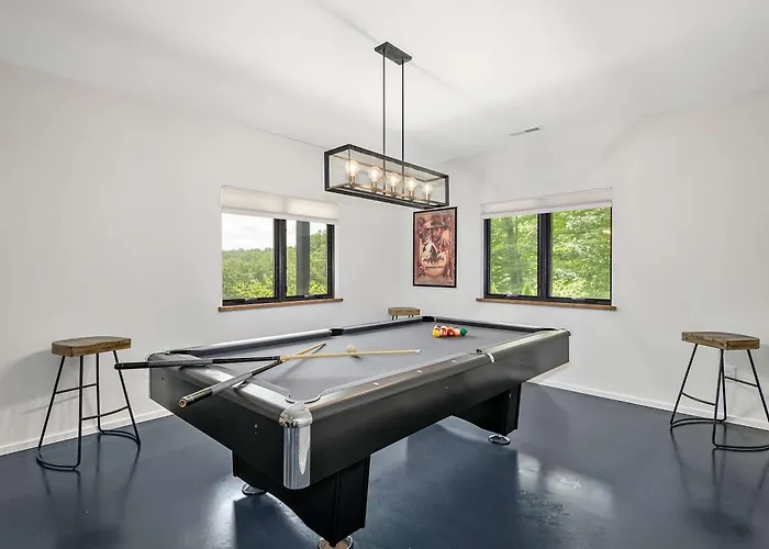 Luxe 5Br With Home Theater, Pool Table And Firepit
