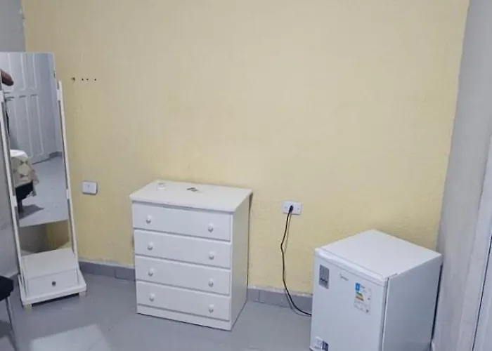 Quarto com otima localização