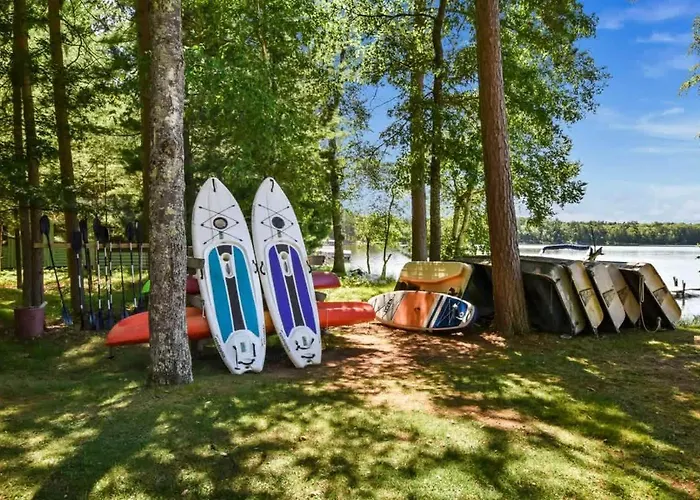 Whispering Waters Bayview Resort Cabin 4
