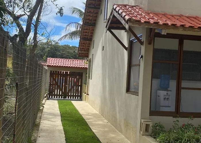 Lara'S House