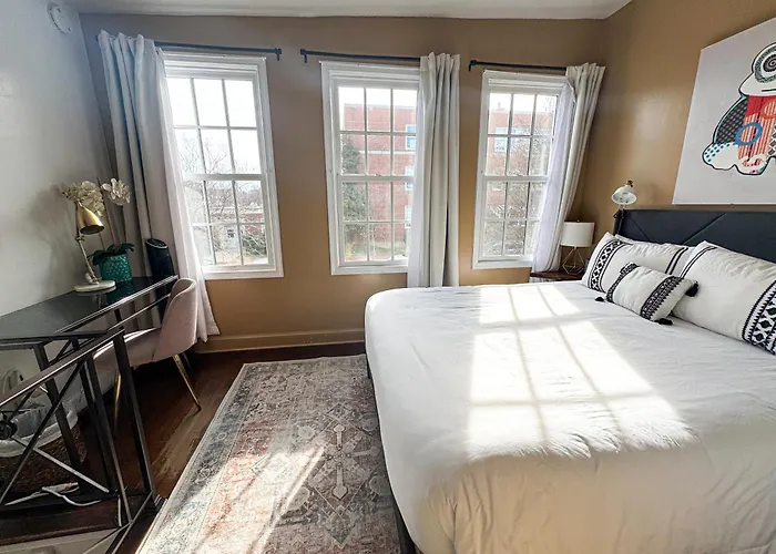 Capitol Hill Carriage House