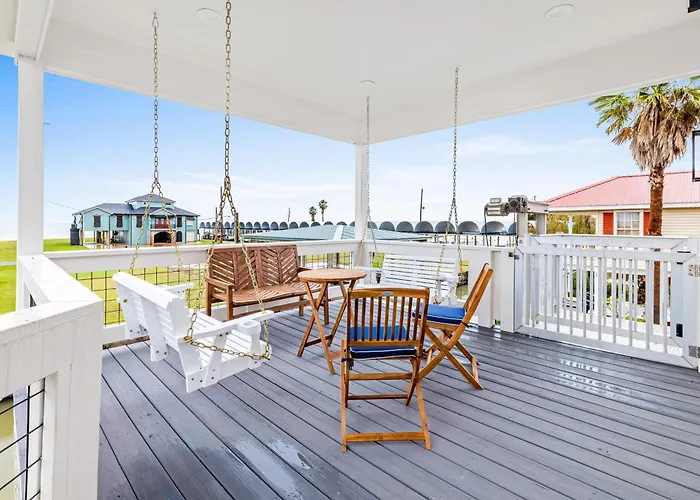 Bring Your Boat! Lake Charles Home W/ Dock & Lift