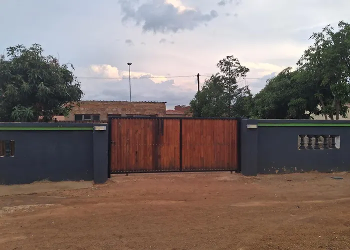 Eazistay Motel - Letlhabile