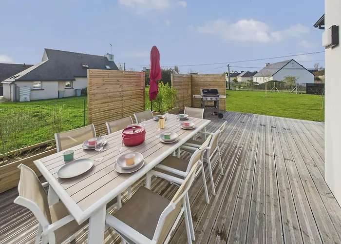Maison Avec Jardin Pour 10 Personnes A Penmarch