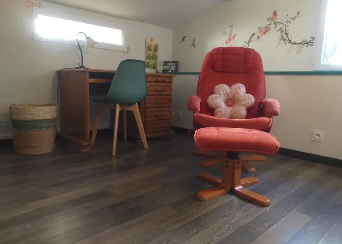 Charmante Maisonnette Au Calme