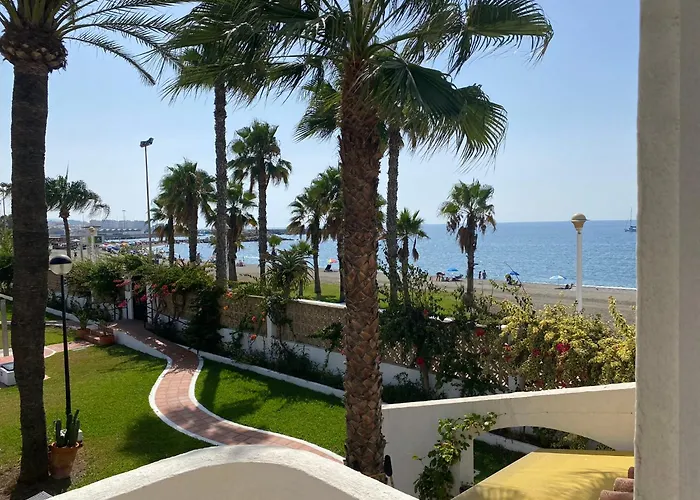 Magnifico Chalet Unico Junto Al Mar Caleta De Velez