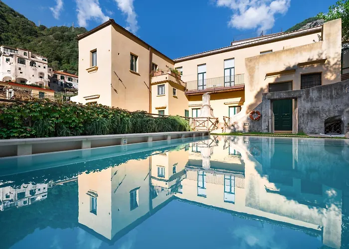 Amalfi Resort Rooms With Pool