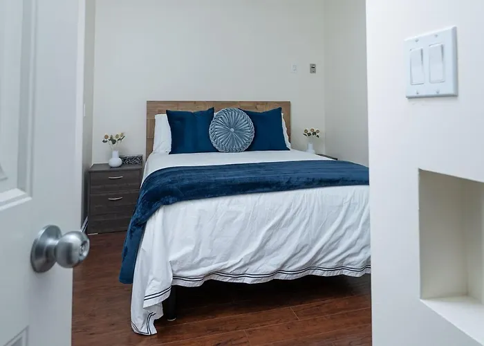 Northern Solace, 2 Beds, 2 Baths, 5 Min To Airport