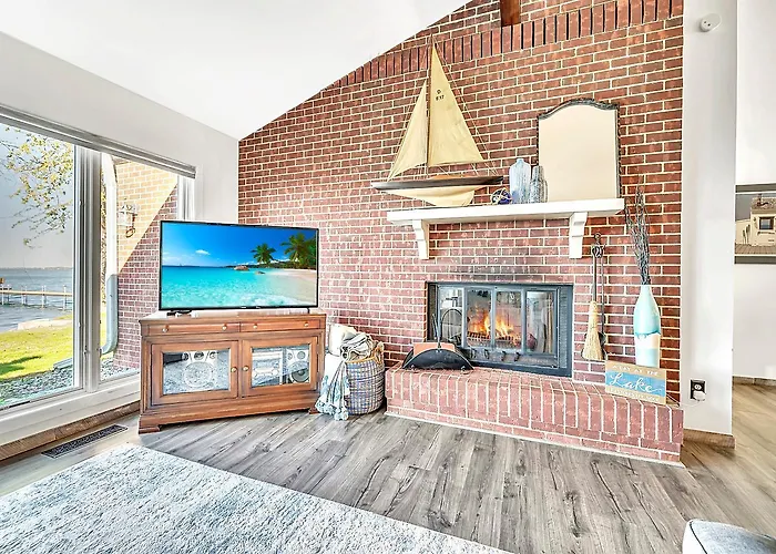 Sandy Beach Retreat On Big Spirit Lake