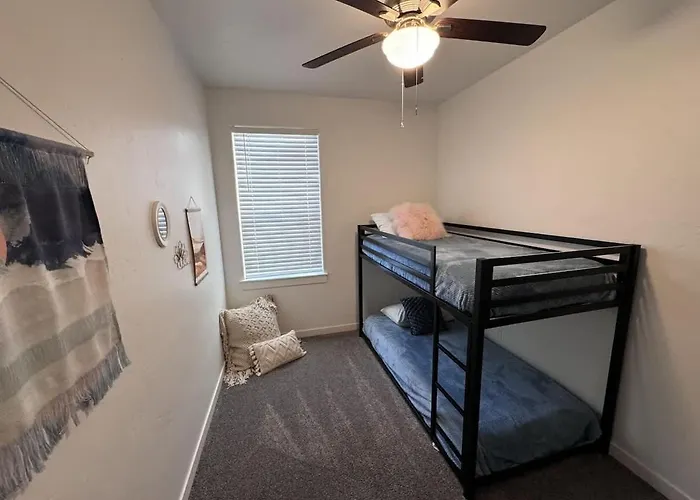 The Bella! West Nampa Private 3 Bedroom Home