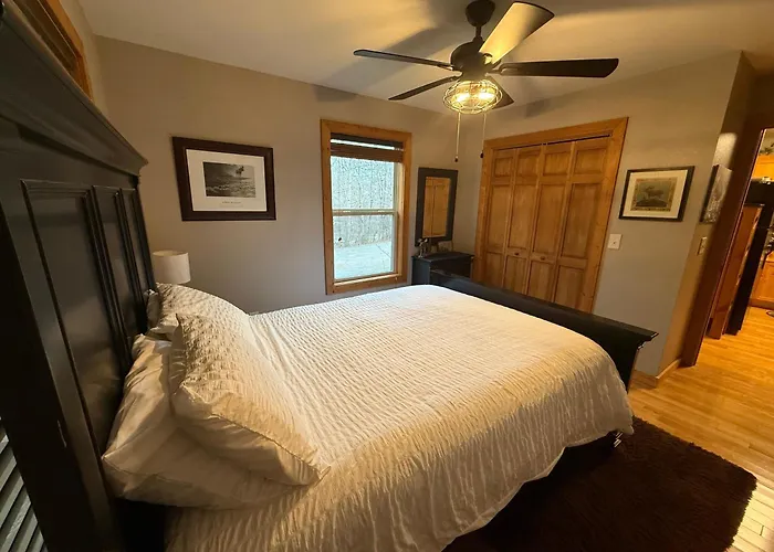 Cozy Mountain Cabin 3Br3Ba, Fire Pit, Game Rm