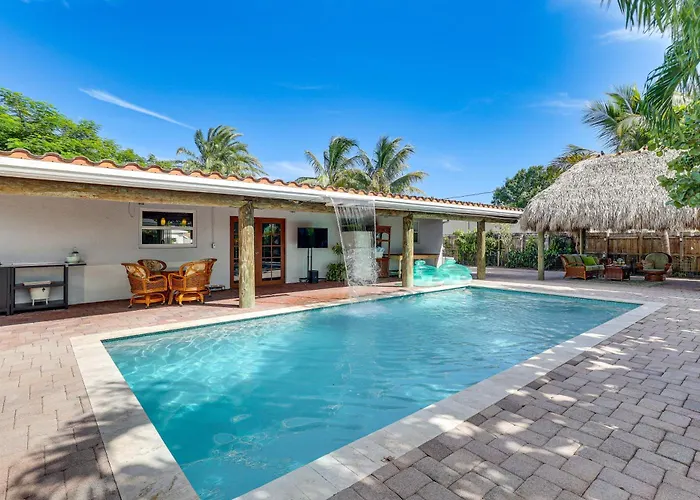 Fish, Swim & Relax Poolside! Deerfield Beach Oasis