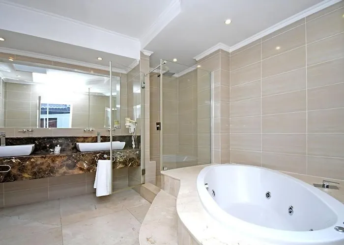 Orchids Lodge