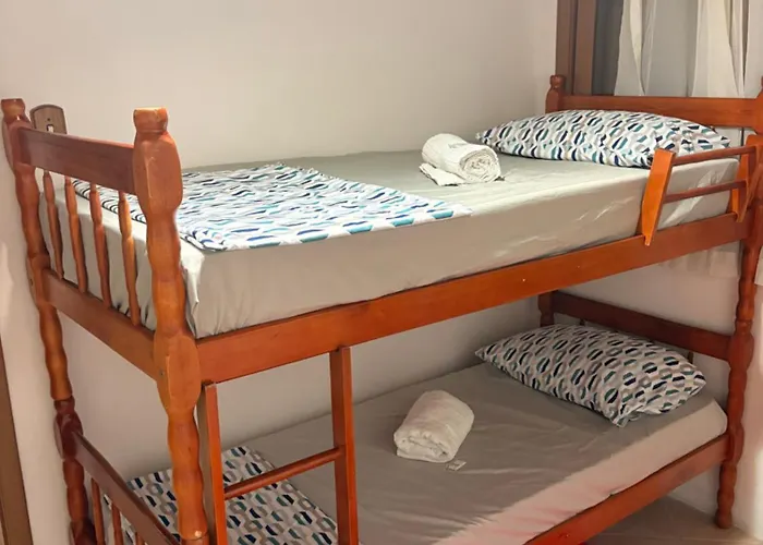 Casa Rústica na Lagoa-15 min do praia comWi-Fi quartos 2 possui cama de casal e 3 solteiro ideal para 5 pessoas