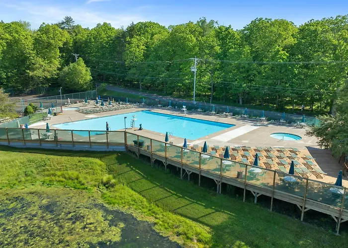 Lakefront, Hot Tub, Fishing, Pets, Dock