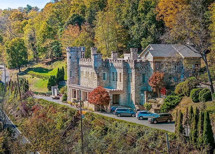 A Humble Abode -- - Pet Friendly - Fire Pit - Deck - Grill - Wood Stove - Games - Wifi - 6 Acres