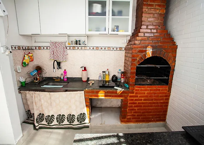 Espaço Sideral - Quartos com ar-condicionado, 5min Estádio Maracanã, 8min UERJ, shopping, 12min metrô, wi-fi 300mbp, ampla área comum com cozinha - prático e confortável