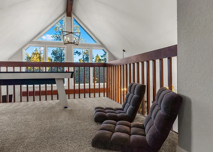 Cozy A-Frame Retreat - Hot Tub, Forest Views